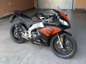 aprilia rs4 125 nero