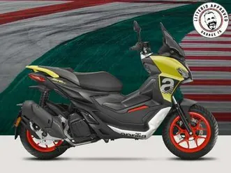 aprilia sr 125 giallo