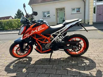 ktm duke 390