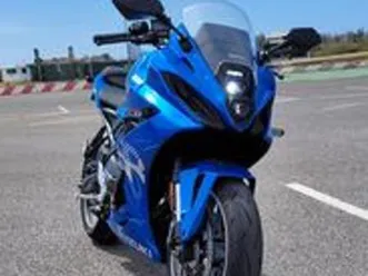 suzuki gsx-8r
