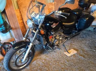 honda-vf750c-magna-rc43