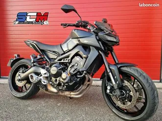 yamaha mt-09 2017 – mat black – 6200 – excellent état