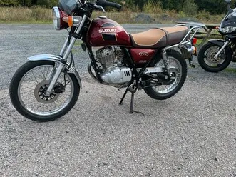 jolie suzuki 125 tu x