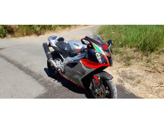 aprilia rsv new 1000