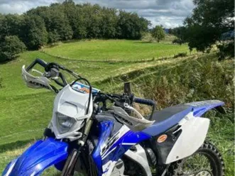 vend moto 250 wrf négociable