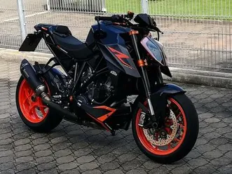 ktm 1290 super duke r