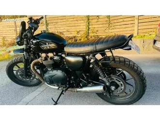 triumph street twin 900