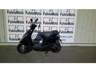 piaggio zip 50 2t 2011 50 cm3 | scooter | 6 200 km | noir | 13200 arles
