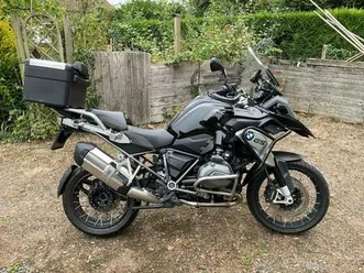 ② bmw r1200 gs triple noire