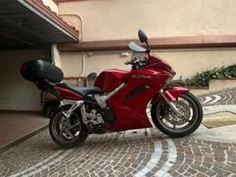 honda vfr 800 abs