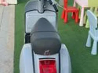 vespa px 125 e anno 1982