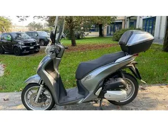 vendo honda sh 150 i abs (2013 - 16) usata a legnano (codice 9852855) - moto.it