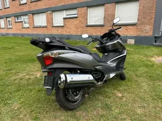 2-honda-silverwing-400-ccannee-201011000-km
