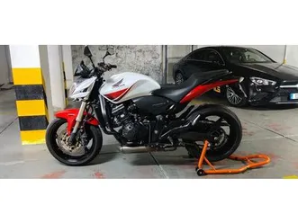 mota honda hornet 600 albufeira e olhos de água