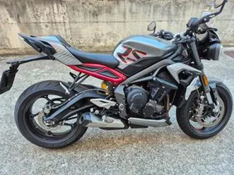 triumph street triple - 2022