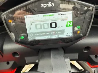 aprilia tuono 660 tiefer gelegt. top zustand