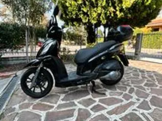 people 300 gti - 2011