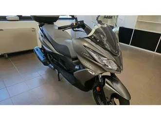 vendo kawasaki j 300 (2017 - 21) usata a parma (codice 9854079) - moto.it