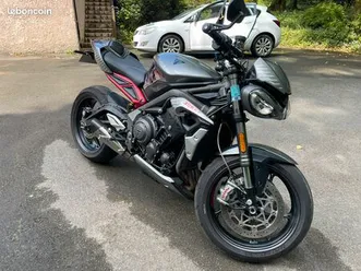 street triple rs