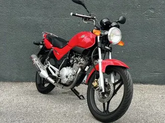 yamaha ybr 125 2006 125 cm3 | moto routière | 9 936 km | rouge | 66000 perpignan