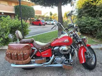 honda shadow 750 vt c2; american classic edition rosso