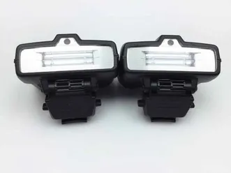 nikon flash sb r200 a 70€ ,cada uno