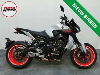 yamaha mt-09 zwart