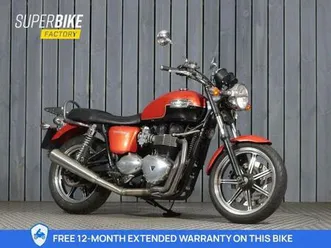 triumph bonneville 900