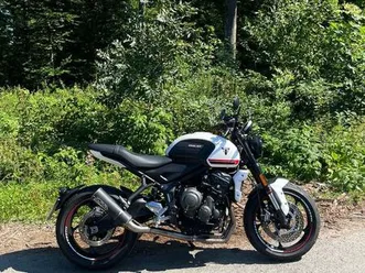 triumph trident 660