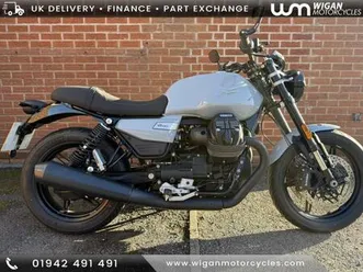 moto guzzi v7 sport 2025