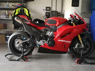 panigale v4s 2025