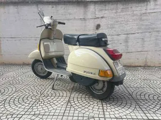 piaggio vespa p200e beige