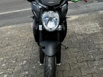 mv agusta 800 brutale sehr gepflegt, wenig km tausch mögl.