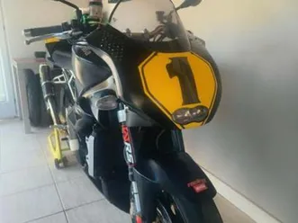 aprilia - rsv tuono r