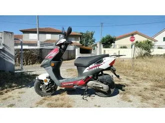 scooter impecável planalto de monforte (união das freguesias de oucidres e bobadela)