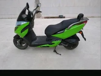 roller kymco g-dink 50, 2t mofa und 45er papiere