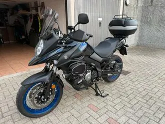 suzuki v strom 650 ,anno 2022 , km 7700