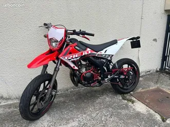 moto rieju mrt 50 cc 2024