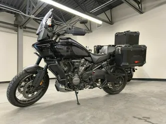 2023 harley-davidson® pan america™ 1250 special vivid black