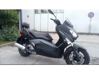 vendo yamaha x-max 250 momodesign (2015 - 16) usata a ancona (codice 9854970) - moto.it