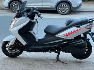 ② sym gts 125i version sport 08/2016 !!!