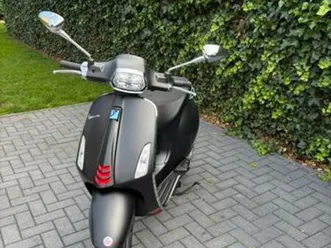 vespa sprint matzwart 2024 765 km! — scooters | vespa — marktplaats