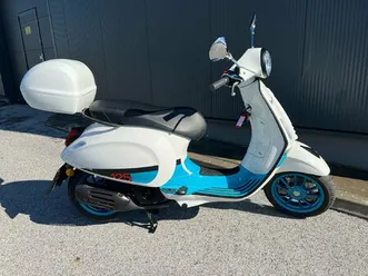 occasion vespa primavera 125 color vibe