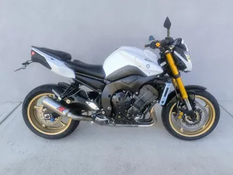 yamaha fz8 2010 година →