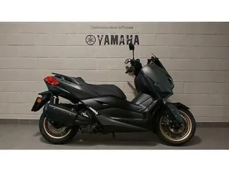 vendo yamaha x-max 300 tech max (2021 - 24) usata a pesaro (codice 9855388) - moto.it