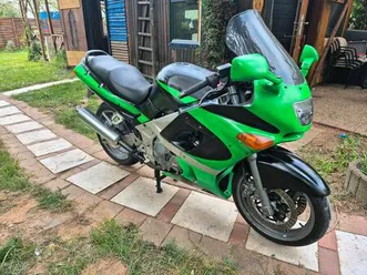 kawasaki zzr 600