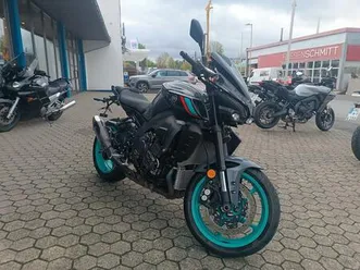 yamaha mt 10+akrapovic + garantie