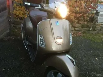 ② vespa 300 gts