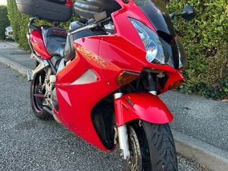 vfr 800 vtec abs rouge 75770 km