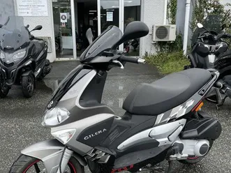 giléra runner 125 4 temps?occasion cyberscoot le haillan ??